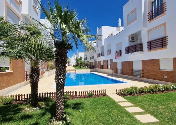 Penthouse V * タヴィラ