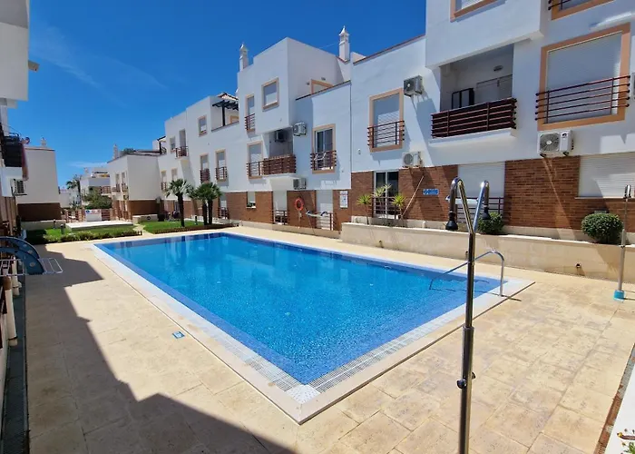 アパート Penthouse V *